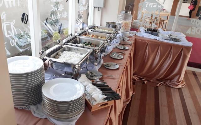 玛琅达勒姆阿梗高级宾馆(Dalem Ageng Premium Guest House Malang)