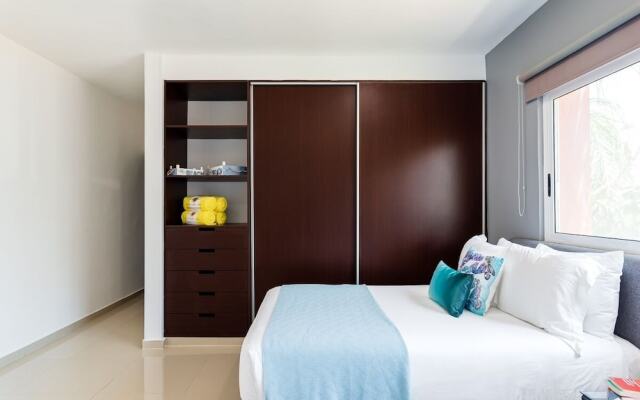 Sabbia 4201-3 Bedrooms ALL IN Suite Condo