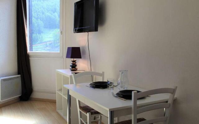 Appartement Vars, 1 pièce, 2 personnes - FR-1-330B-149