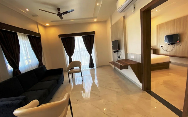The Grand Sarovar Inn and Suites