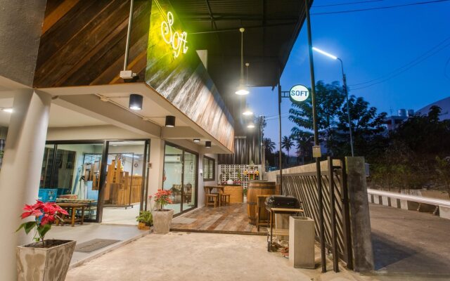 Soft Dormtel Night Bazaar