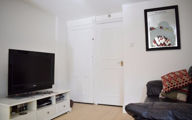 2 Bedroom Apartment Near Clapham Common