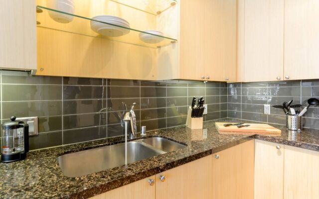 Downtown Location - Great Value 1 Br Apartment