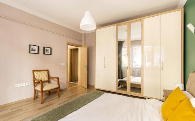 Missafir Modern and Central Flat in Nisantasi