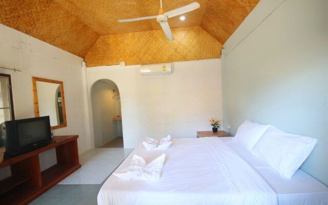 Lipe Resort