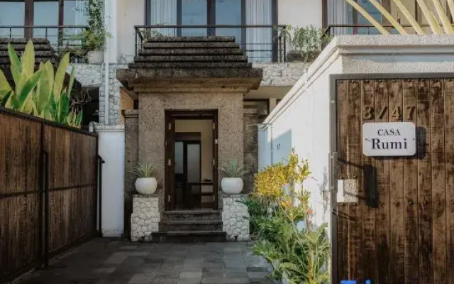 NEW Central Berawa Canggu 2BR w Pool - 5mins beach