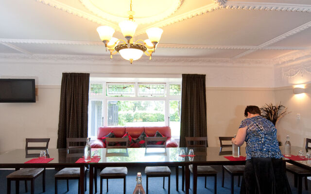 Anndion Lodge Motel and Function Centre