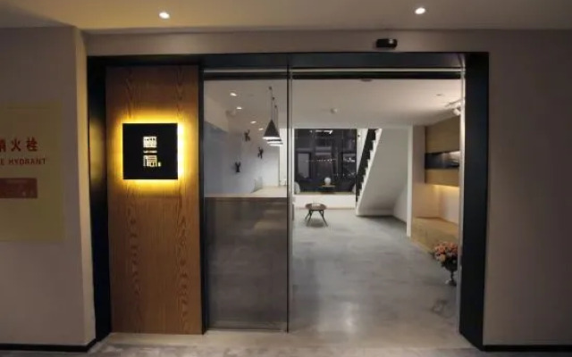 Luyin Hotel (Chongqing Changjiahui)