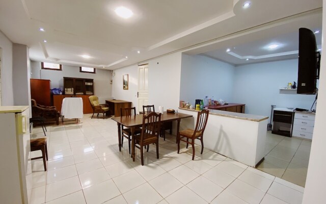 Hostel Simple
