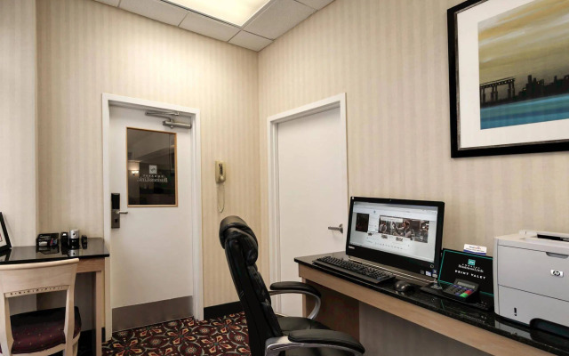 Embassy Suites by Hilton Houston Near the Galleria