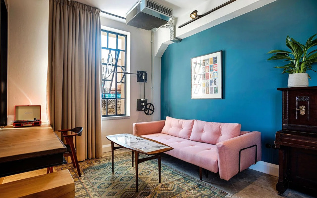 The Foundry Suites