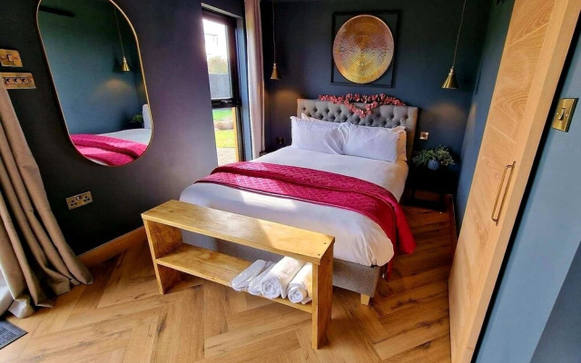 TT Lodges