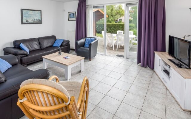 Detached, Well-Kept Holiday Home with Wifi, Beach at 500 M