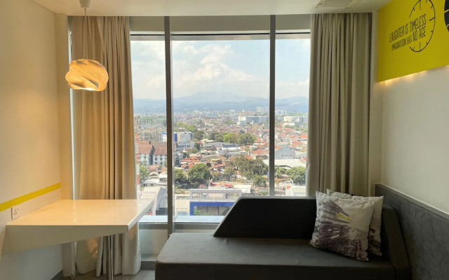 Yello Hotel Paskal Bandung