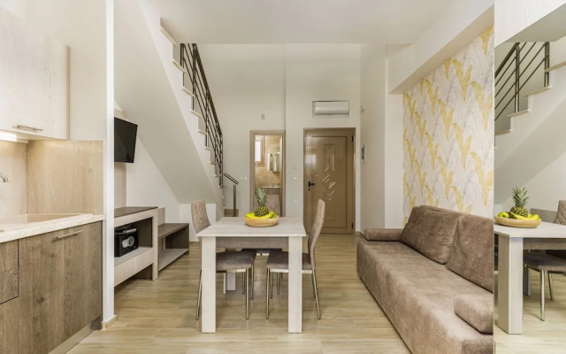 Aria Garden Suites