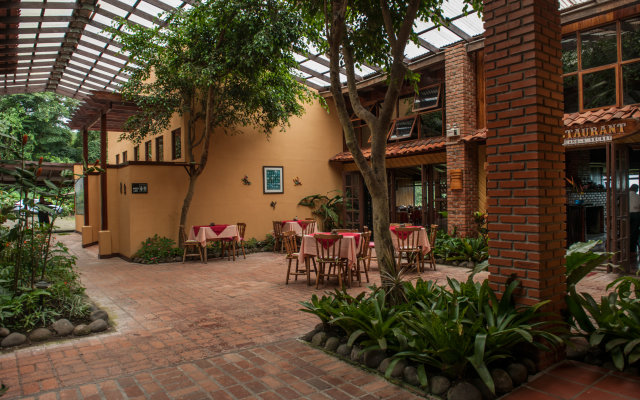 Hotel Arenal Lodge