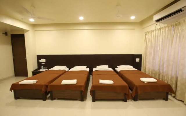 Hotel Kohinoor Square
