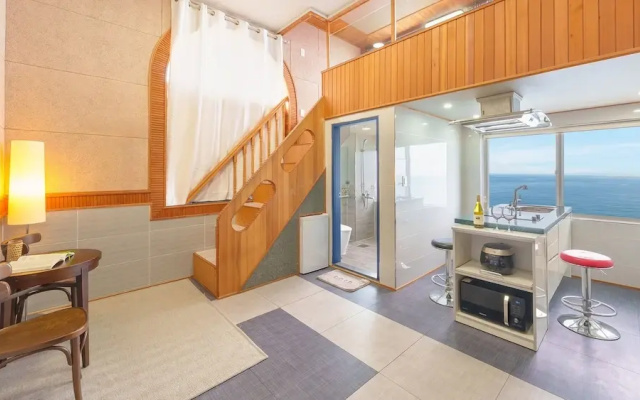 Samcheok Peacehousing Spa Pet Pension