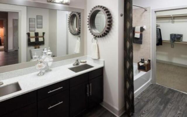 Southern Luxe At Trinity