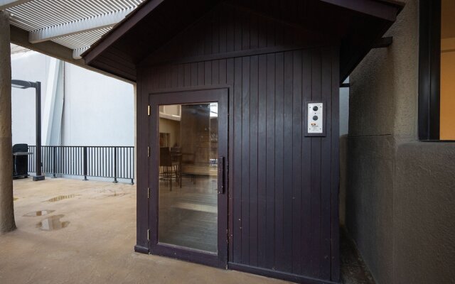 Jockey Club 2 bed 2 ba