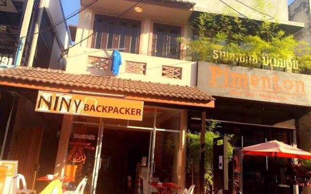 Niny Backpackers