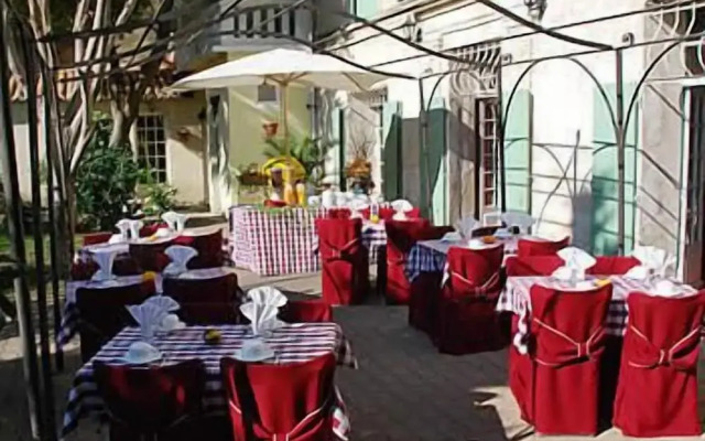 Au St Roch Hotel et Jardin
