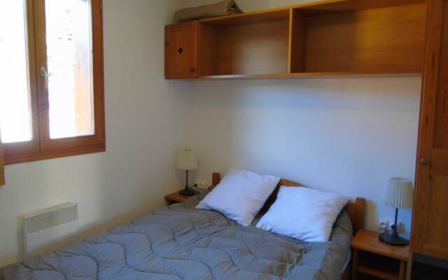 Lou Services Apartment J21 LSI 001