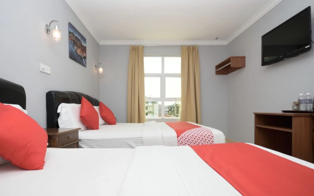 Hotel Grand Nadia By OYO Rooms