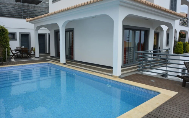 Sea and Sun 4 You - Choupana House + Studio