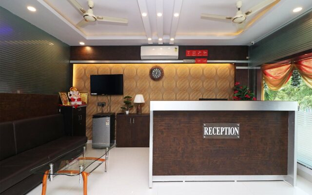 OYO 15671 Hotel Jalsa Dlx
