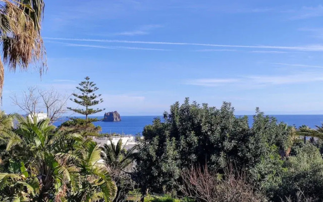 Tipica Casa Eoliana con due Camere d Letto