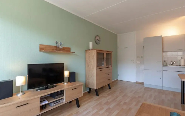 Spacious Holiday Apartment for 4 People