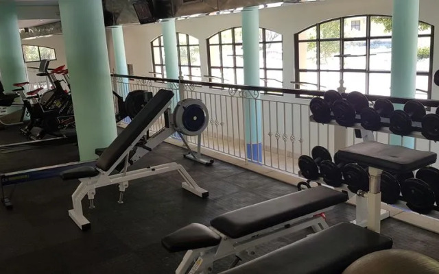 Luxurious Apartment in Century City