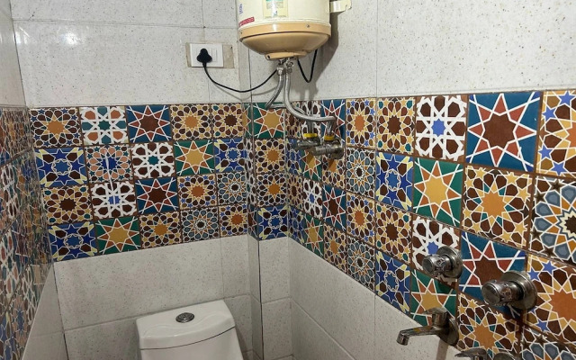 Shree Lodge Near New Delhi Railway Station, Paharganj