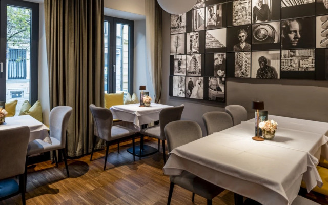 Hotel Mrak 4*