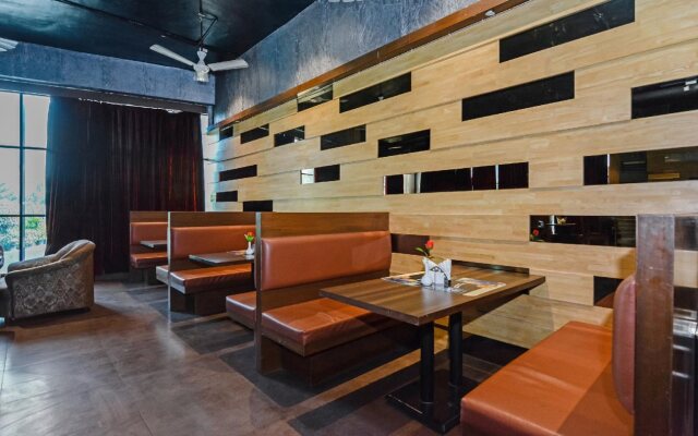 Country Club Pune By OYO Rooms