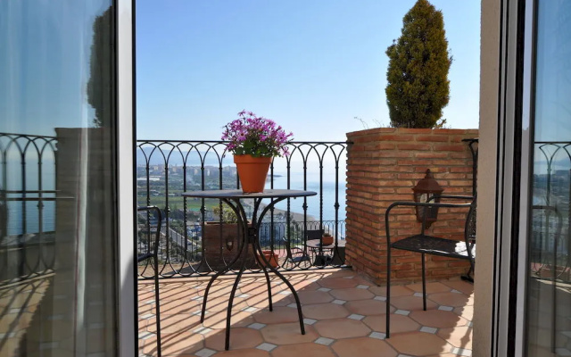 Welcome Inn Nerja