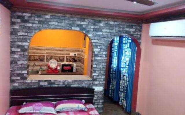 12 Homestay Apartments