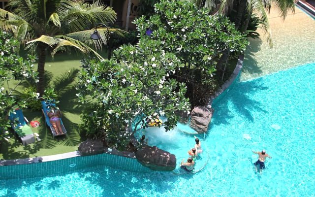 Atlantis Condo Resort Pattaya by Trirong