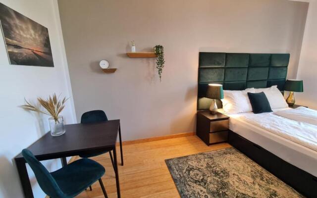 Between Schoenbrunn and City Center Apt 27