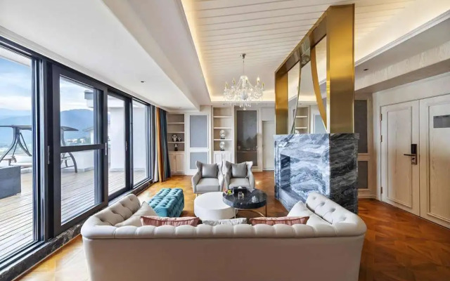 Howard Johnson by Wyndham Lake Serenity Hot Springs Xichang