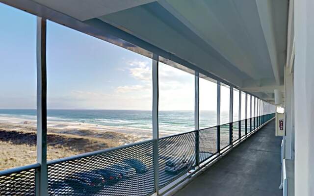 Fontainebleau Terrace by SVR