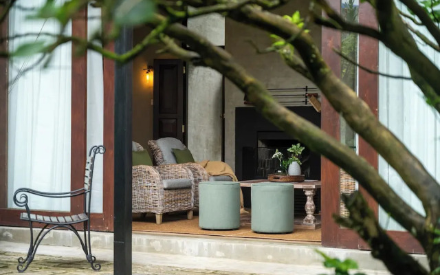 Tathya Hills - Luxe Garden Retreat