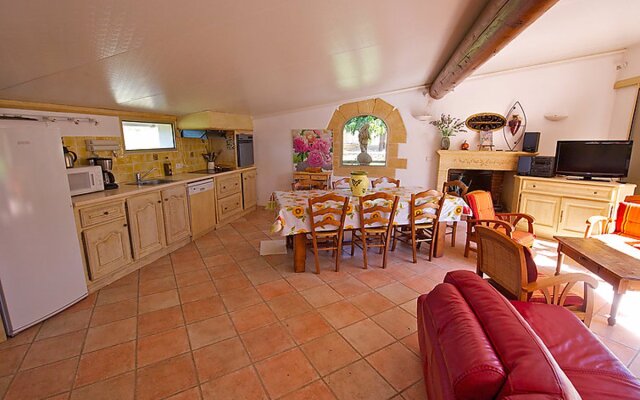 House Cucuron Vaugines