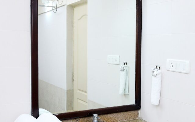 Pleasant Moments -Business Hotel