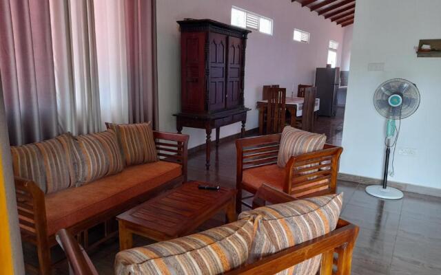 Thiven's Home Stay