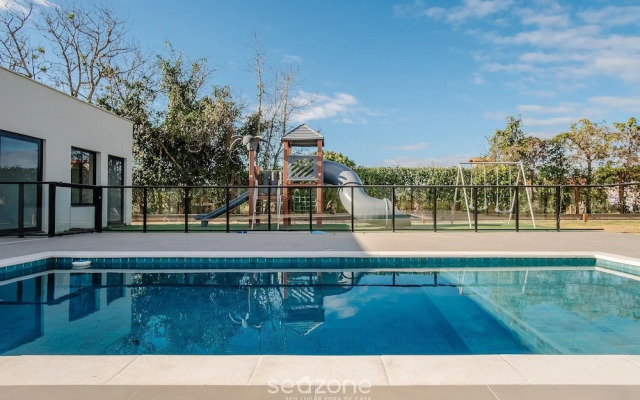 Condominium w/ Pool 500m From Ibiraquera Lagoon - VRS