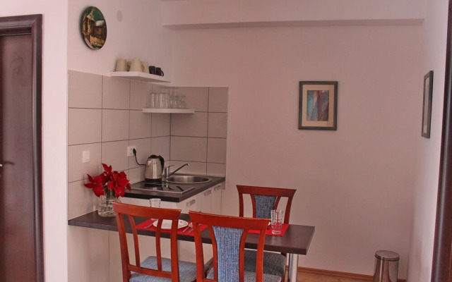 Balabusic Two Bedroom Apartment No.5