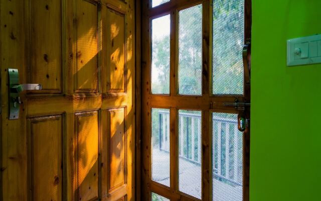 OYO 14055 Home Exotic 1BHK Barlowganj