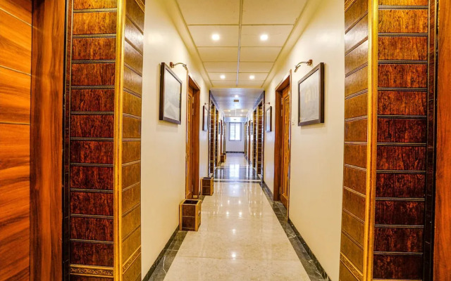 Fabhotel Ramjis Residency